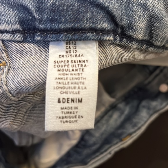 H&M jeans distressed - Picture 4 of 4
